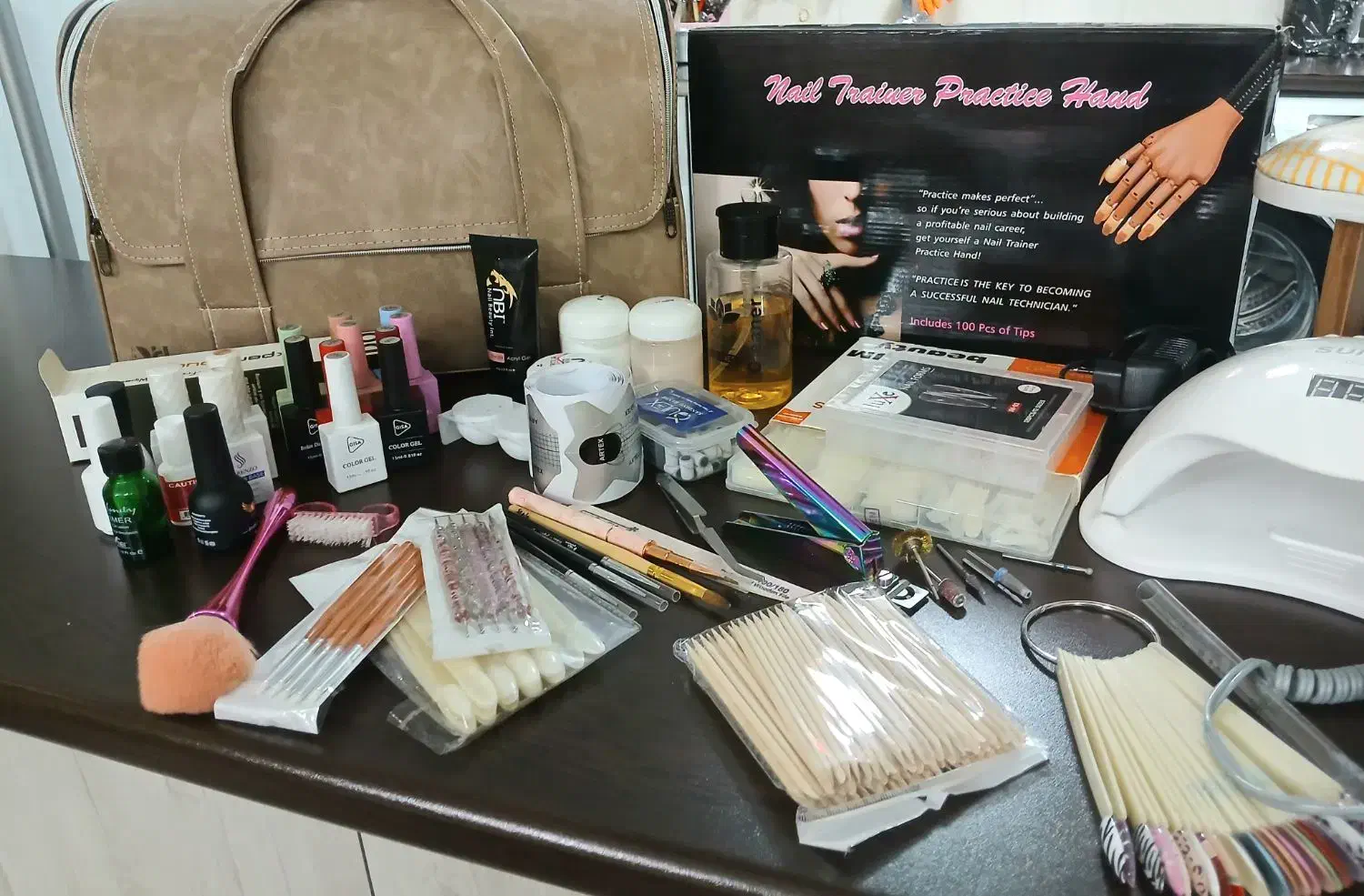 وسایل کاشت ناخن* اورجینال*|آرایشی، بهداشتی، درمانی|اندیشه, اندیشه فاز ۱|دیوار