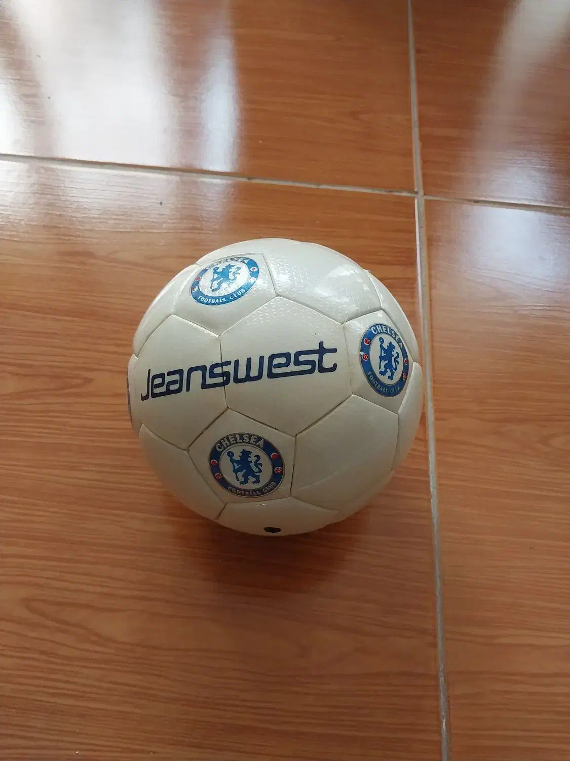 توپ داخل سالن مولتن و توپ سایز ۱|ورزشهای توپی|اردبیل, |دیوار