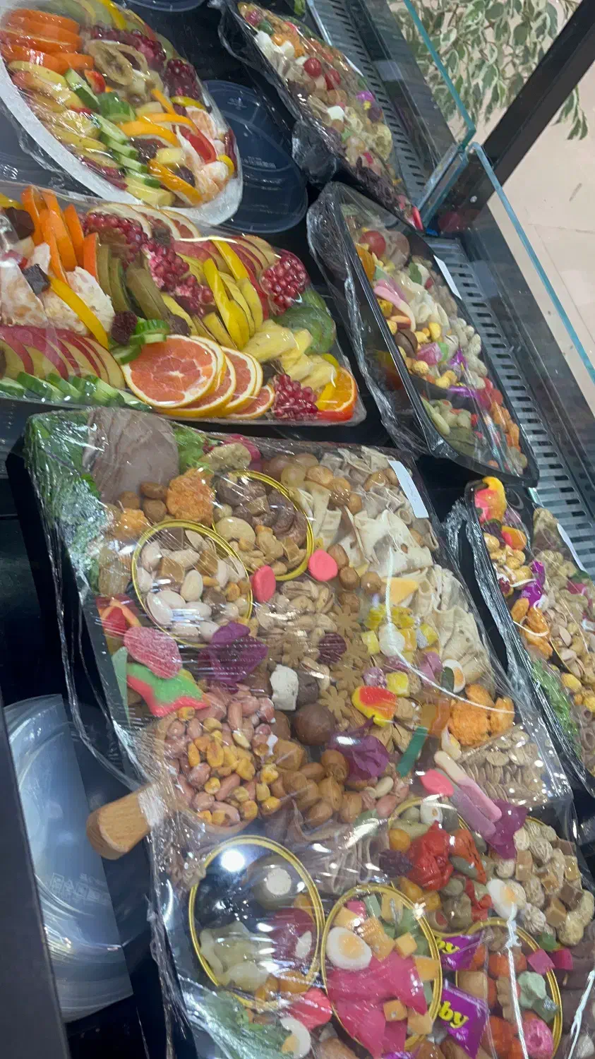 استخدام همکار در فروشگاه|استخدام خدمات فروشگاه و رستوران|سرخرود, |دیوار