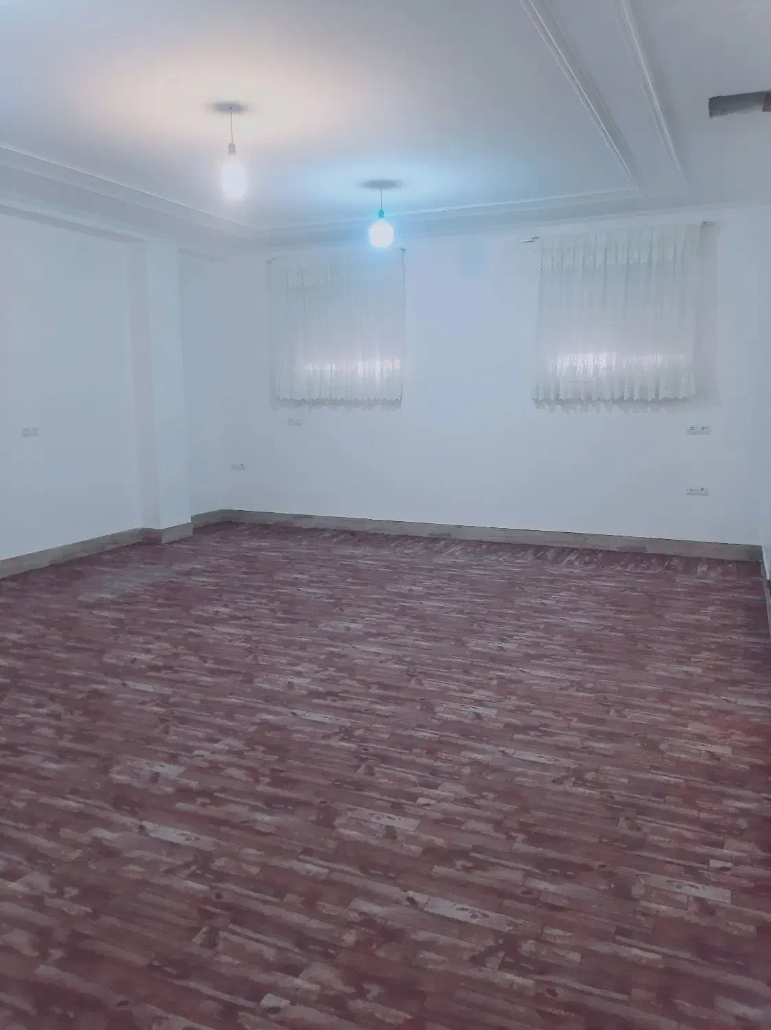 طبقه۲ نوساز ورودی مجزا حوالی میدان امام حسین(ع)|اجارهٔ آپارتمان|داراب, |دیوار