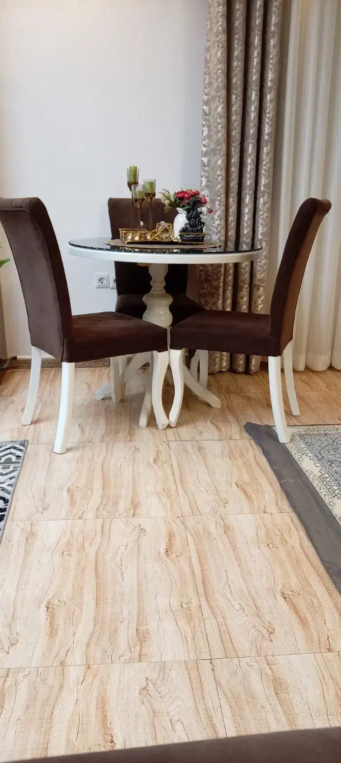 میزنهارخوری 3نفره|میز و صندلی غذاخوری|رشت, شهرک شهید مفتح|دیوار