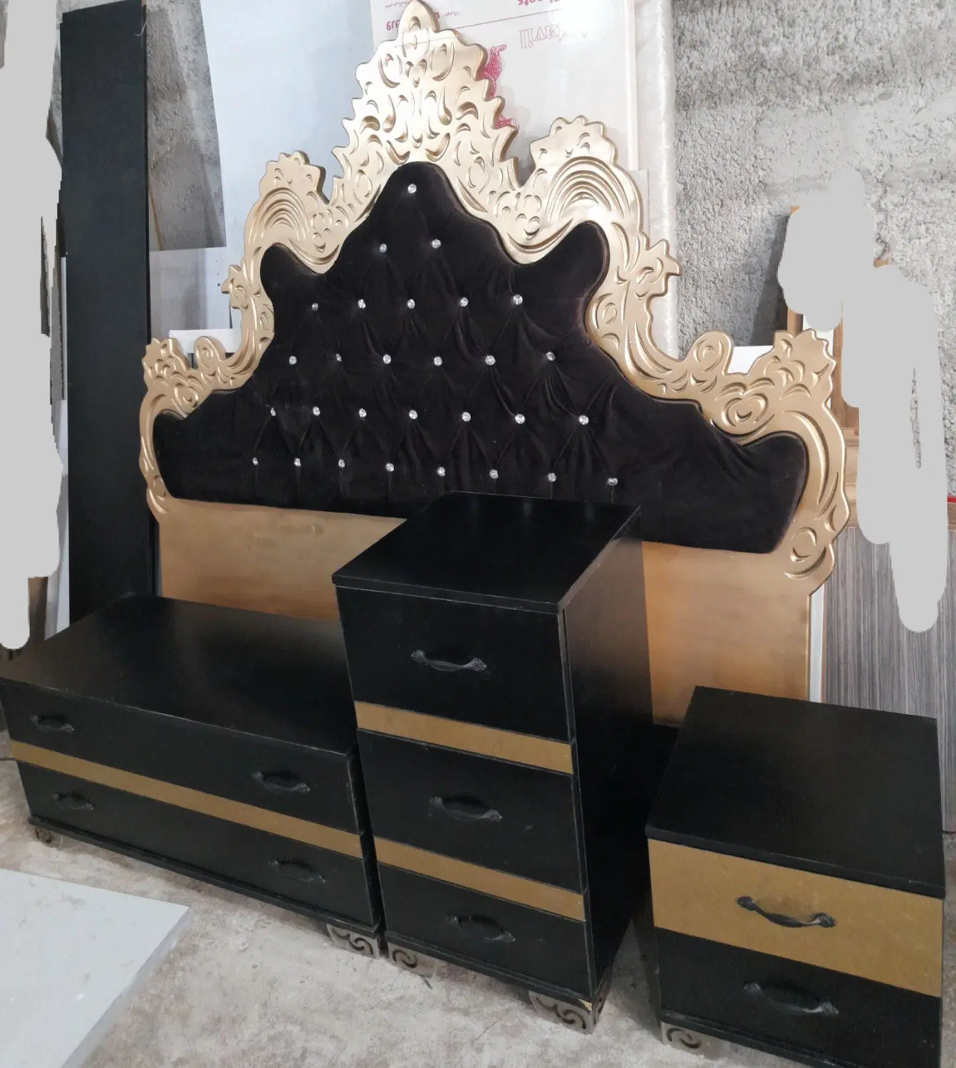 سرویس خواب(دونفره)|تخت و سرویس خواب|رشت, پل تالشان|دیوار