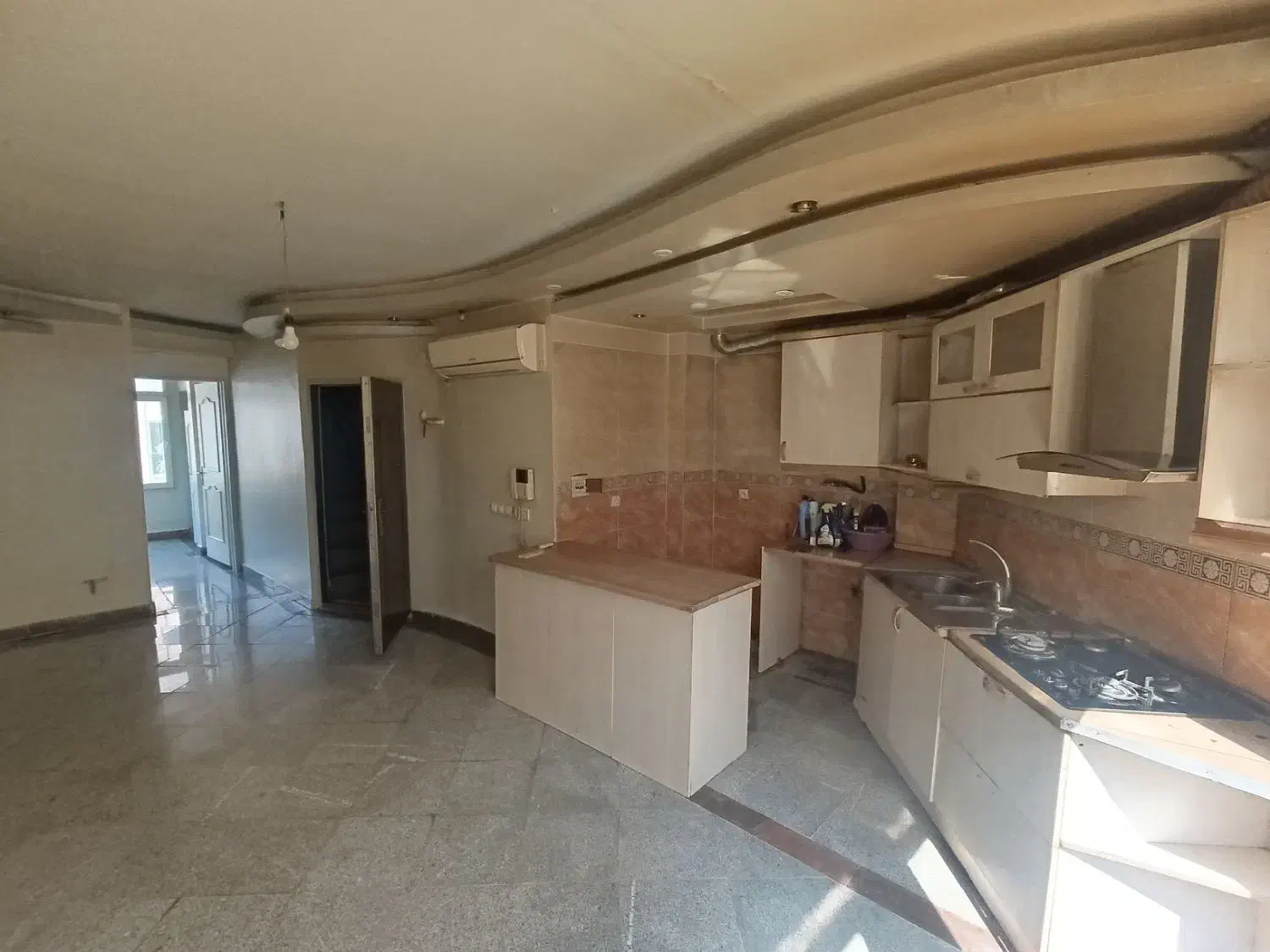 تک واحدی / پلیس ادیبی کلیم کاشانی / واحد نقلی|فروش آپارتمان|تهران, کاج|دیوار