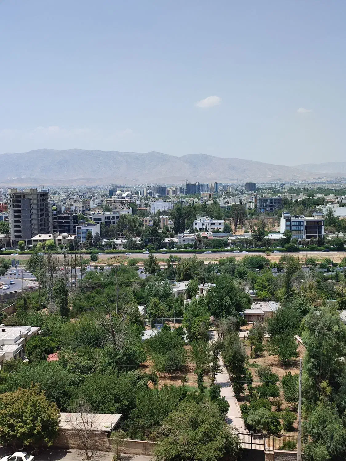 دوخوابه ۱۳۵متری/چوگیا/ویو باغات چمران|فروش آپارتمان|شیراز, چوگیاه|دیوار