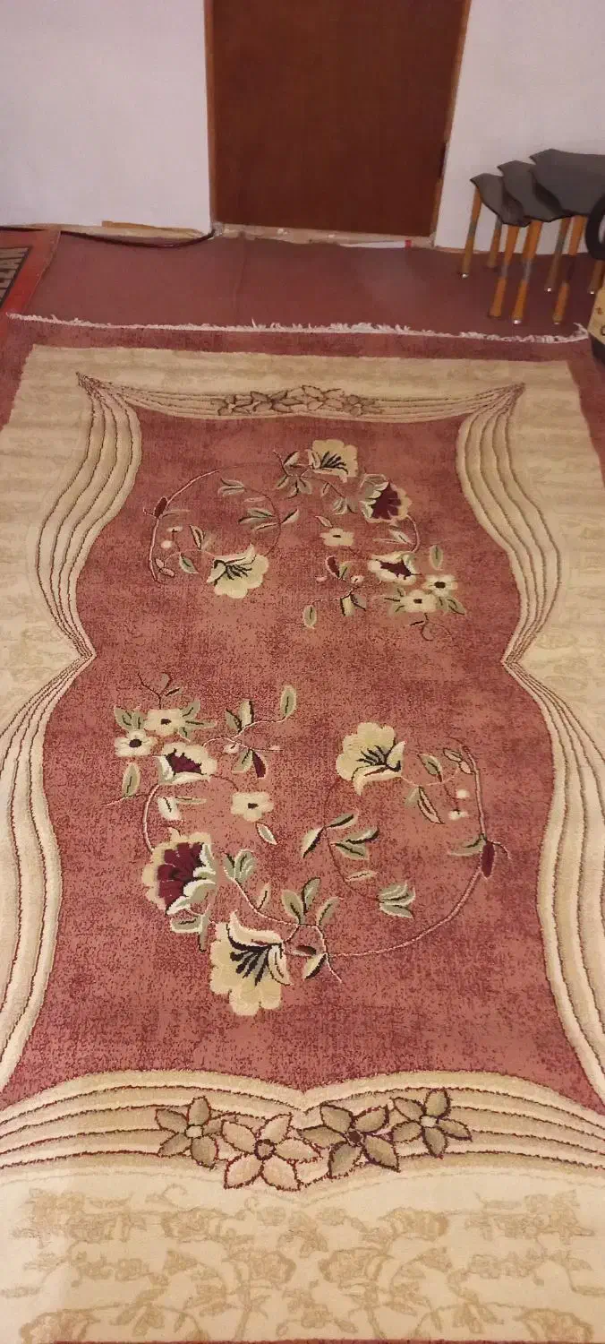 دو عدد فرش ۶متری|فرش|سنگر, |دیوار