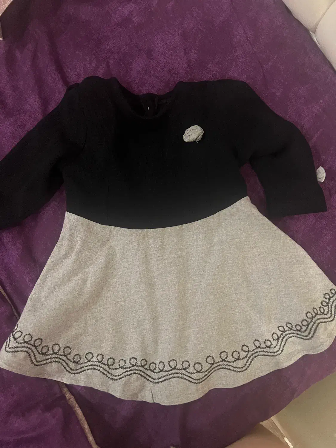 پیراهن دخترانه|کفش و لباس بچه|رشت, معلم|دیوار