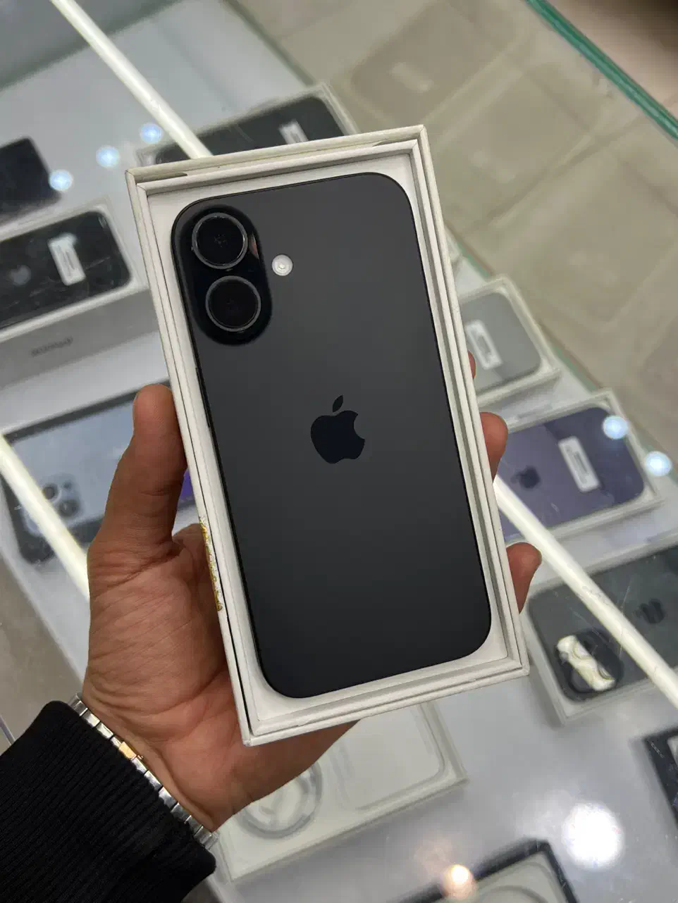 Iphone 16 128/CH %100 15 ماه گارانتی|موبایل|یزد, |دیوار