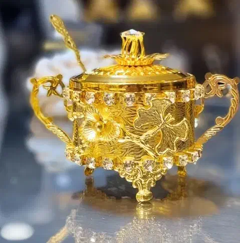 قَندانِ آبطلا۲۴اماراتی نگین الماسی درشت وارداتی|ظروف سرو و پذیرایی|مشهد, سلام|دیوار