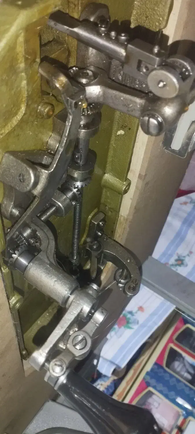 فروشی|چرخ خیاطی و ریسندگی|ایرانشهر, |دیوار