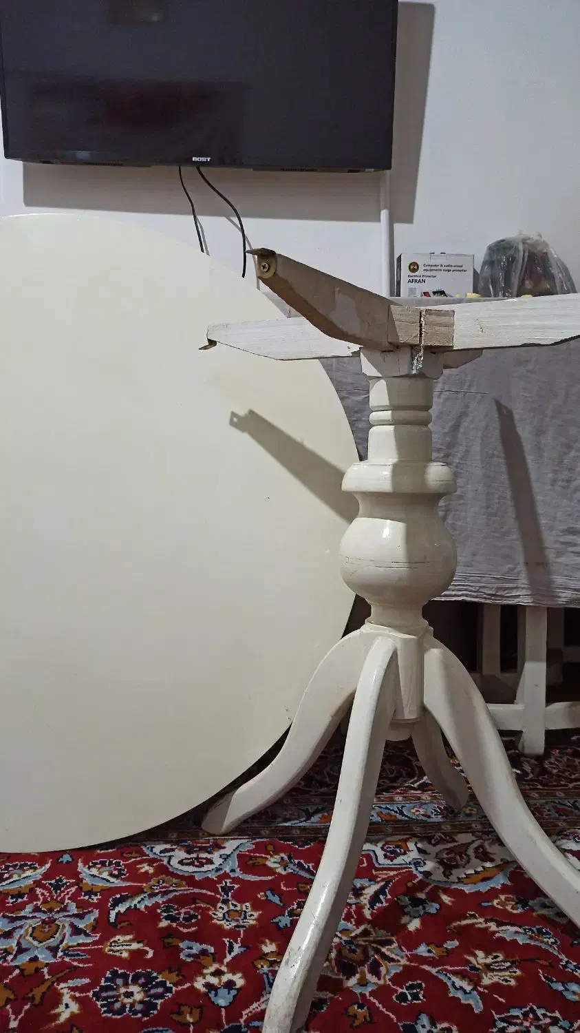 میز ناهار خوری ۴ نفره تمیز|میز و صندلی غذاخوری|کرج, حصارک بالا|دیوار