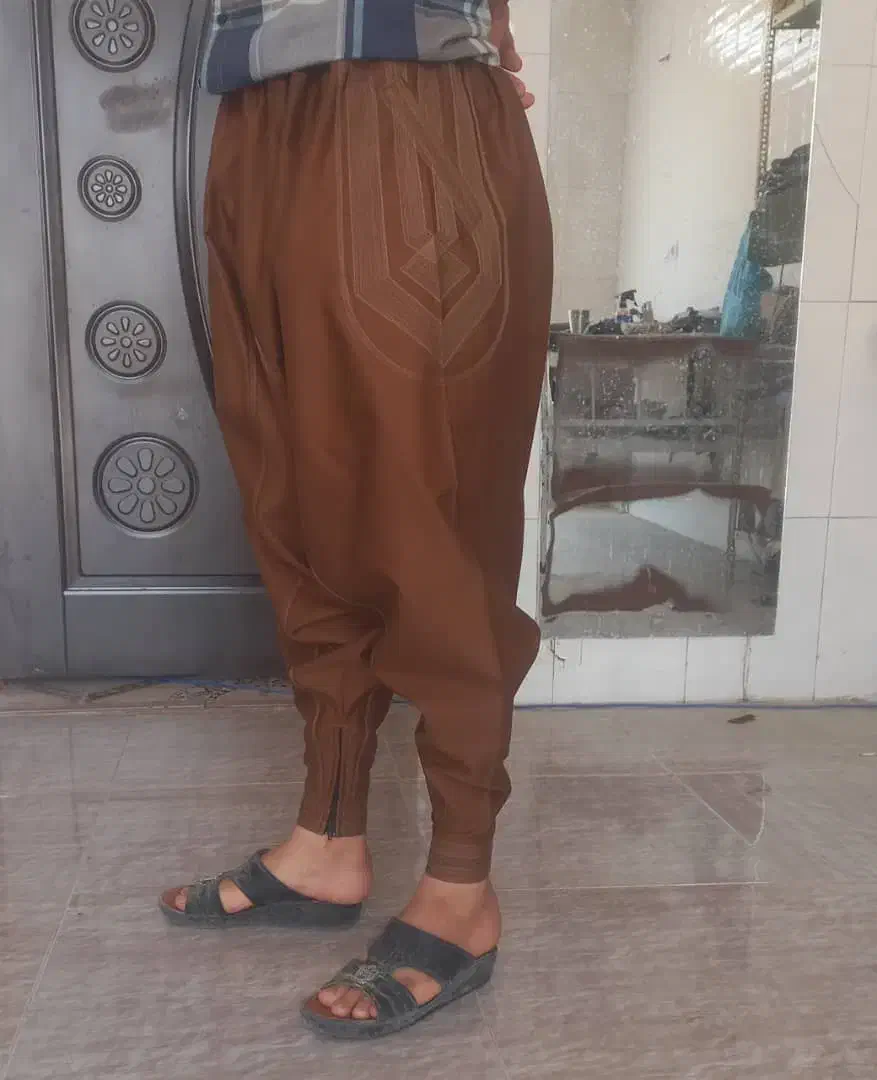 شلوار کردی|لباس|زرین دشت (فارس), |دیوار