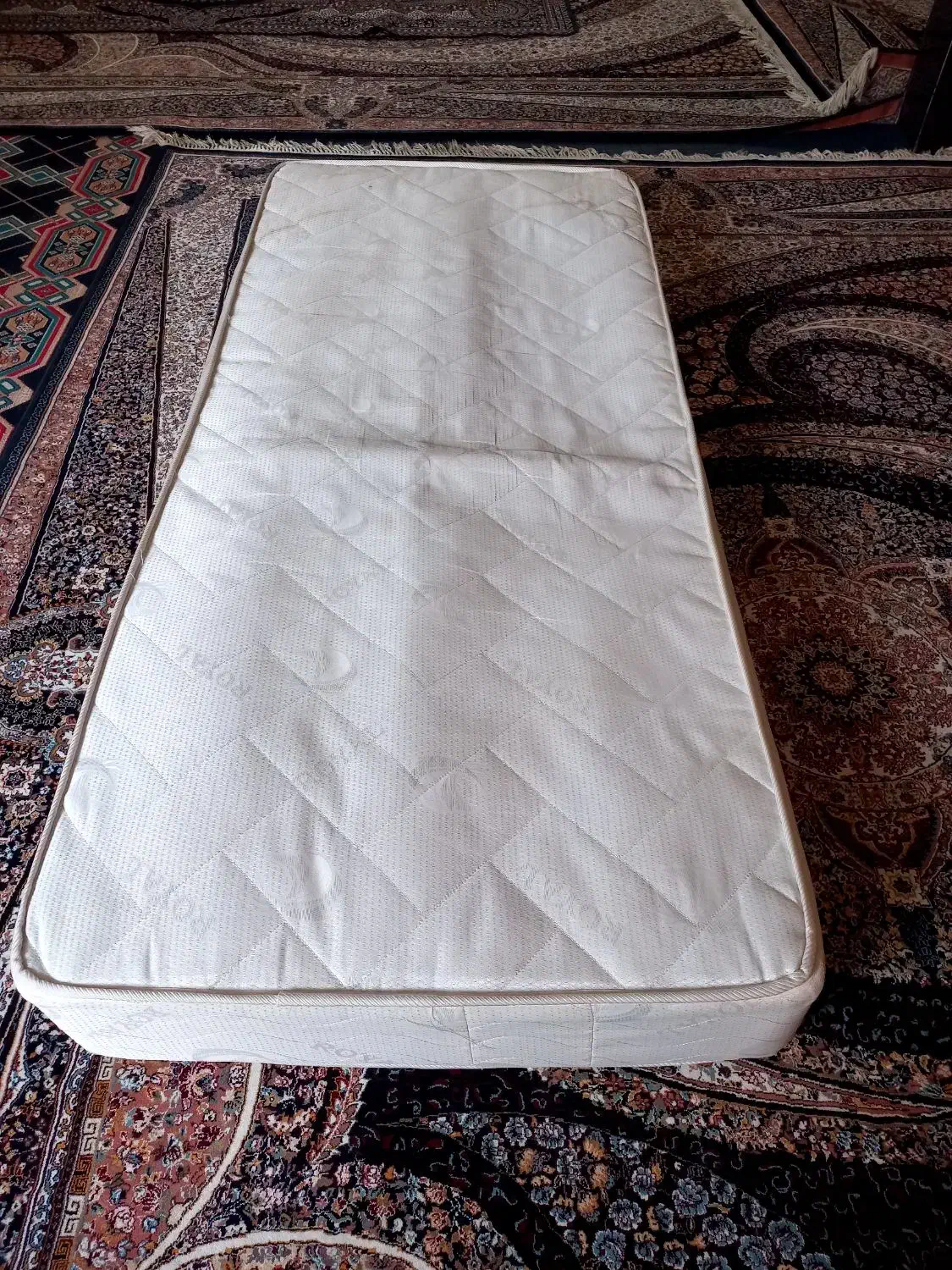 توشک|تشک تختخواب|کوهدشت, |دیوار