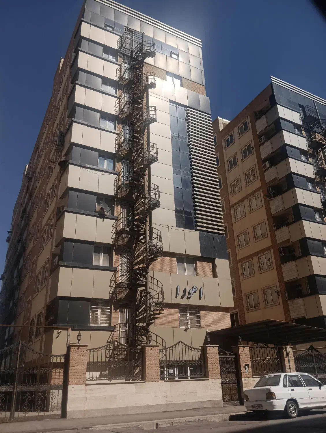 110متر/ شریعتی /میدان راه آهن قابلیت تمدید سالانه|اجارهٔ آپارتمان|اراک, |دیوار