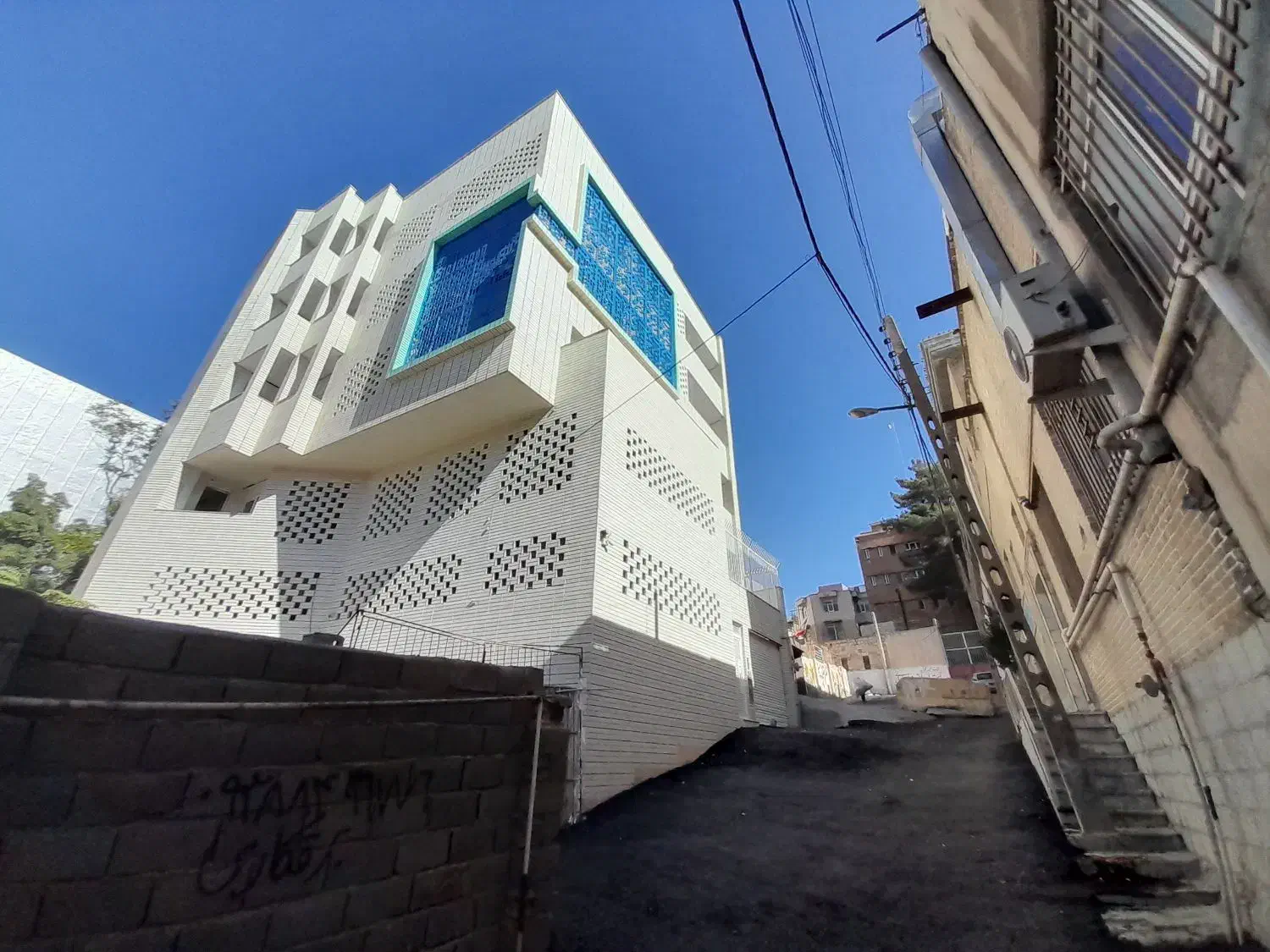 واحد اداری مطب ۱۳۰ متر فردوسی سه راه برق+پارکینگ|فروش دفتر کار، اتاق اداری، مطب|کرمانشاه, |دیوار