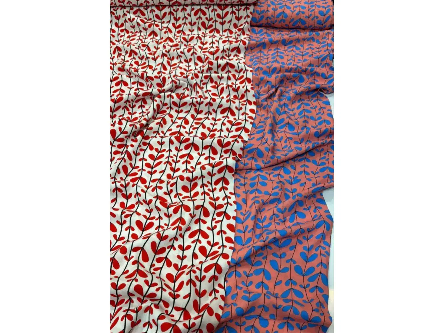 نخ دوبیِ نخینه با طرح ورنگ خیره کننده|لباس|گنبد کاووس, |دیوار