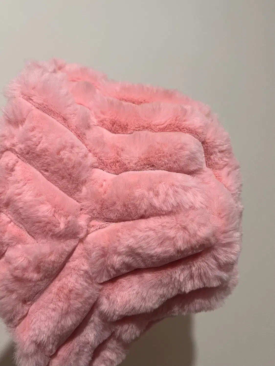 کلاه باکت|لباس|ساری, |دیوار