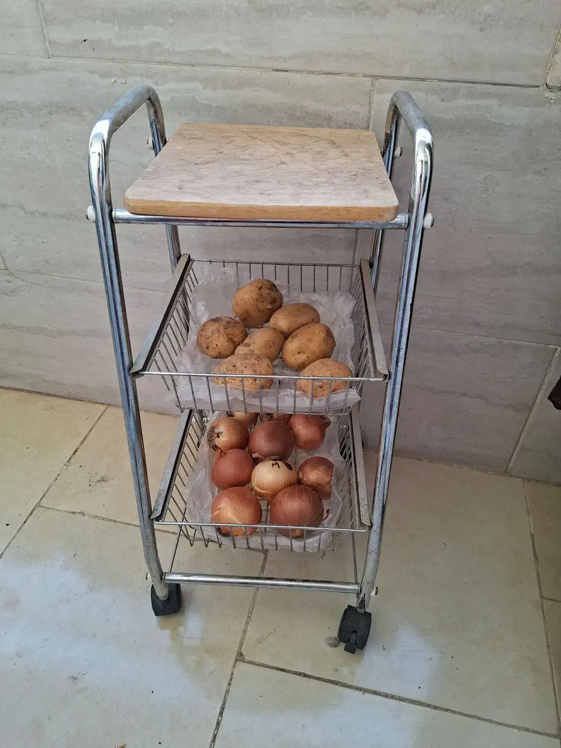 جا سیب زمینی پیاز|آبچکان و نظمدهنده ظروف|مشکیندشت, |دیوار