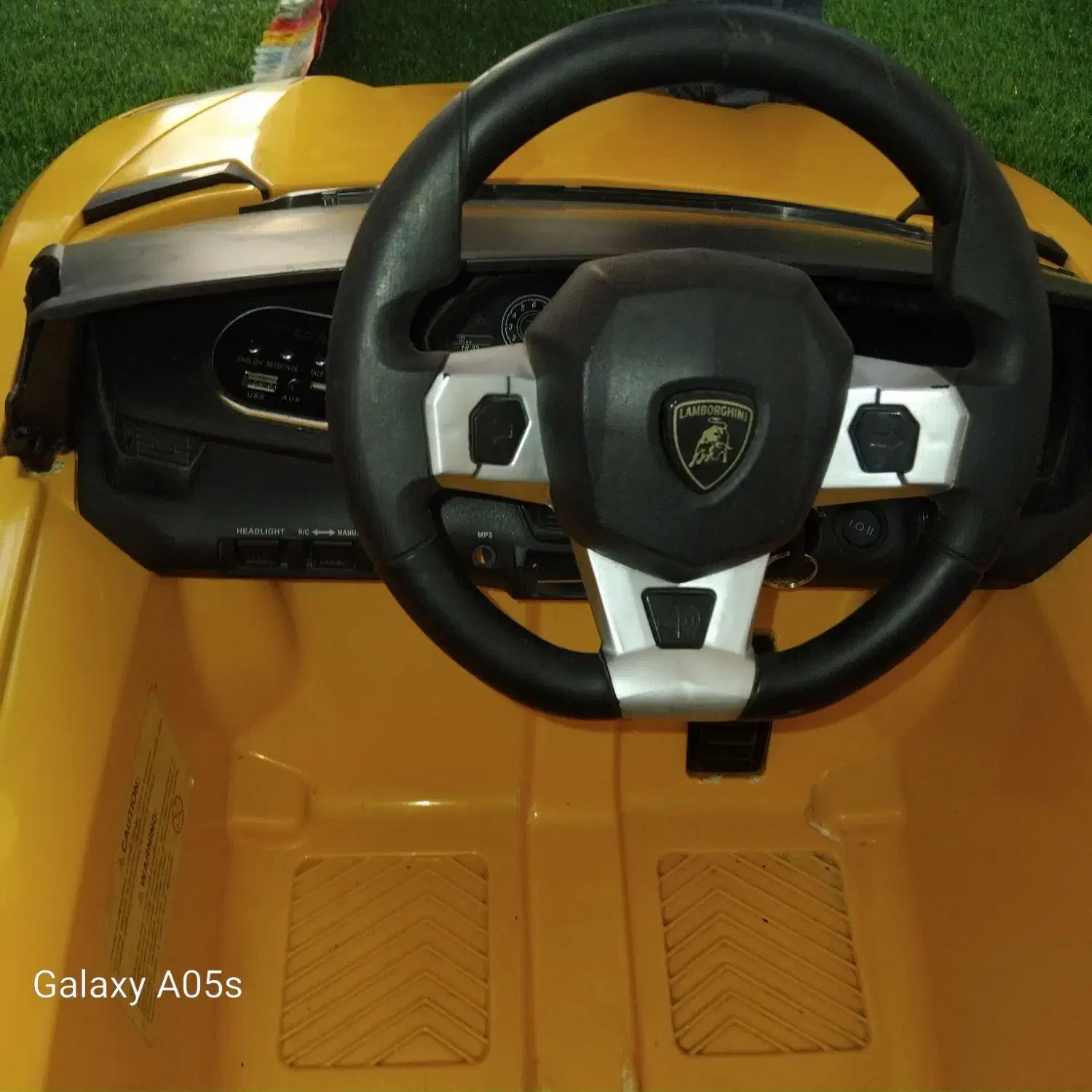 ماشین شارژی لامبورگینی دو موتوره|اسباببازی بچه|قم, هفت تیر|دیوار