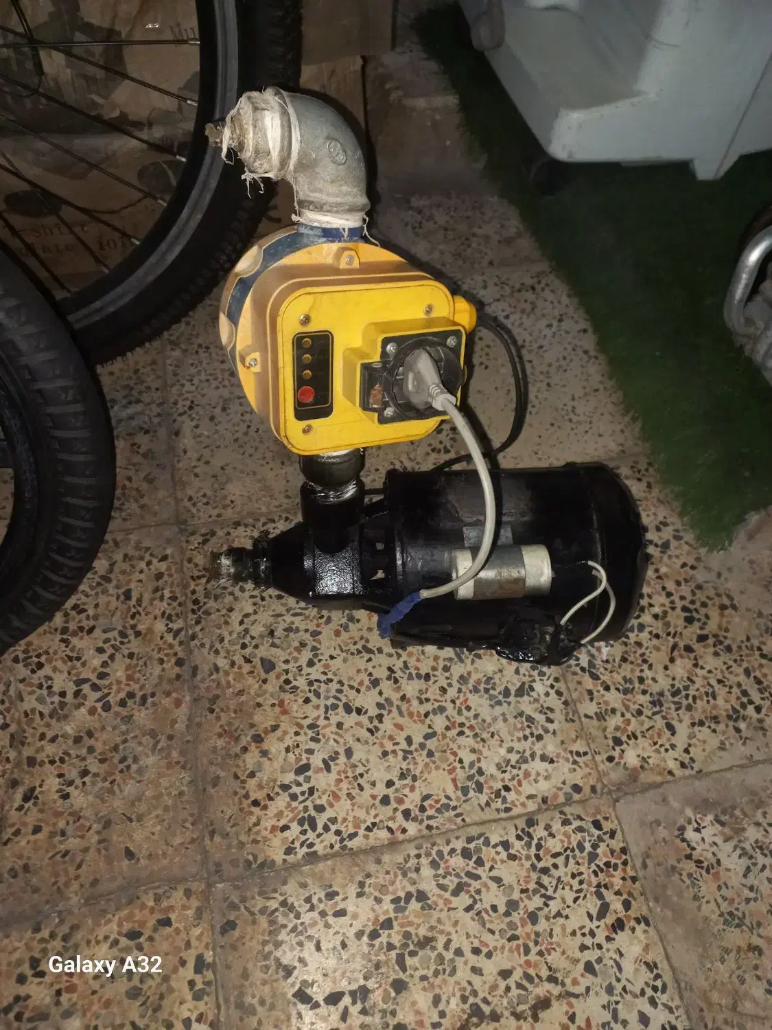 پمپ آب نیم اسب لوارا اصل ایتالیا با اتومات|مصالح و تجهیزات ساختمان|بهارستان, |دیوار