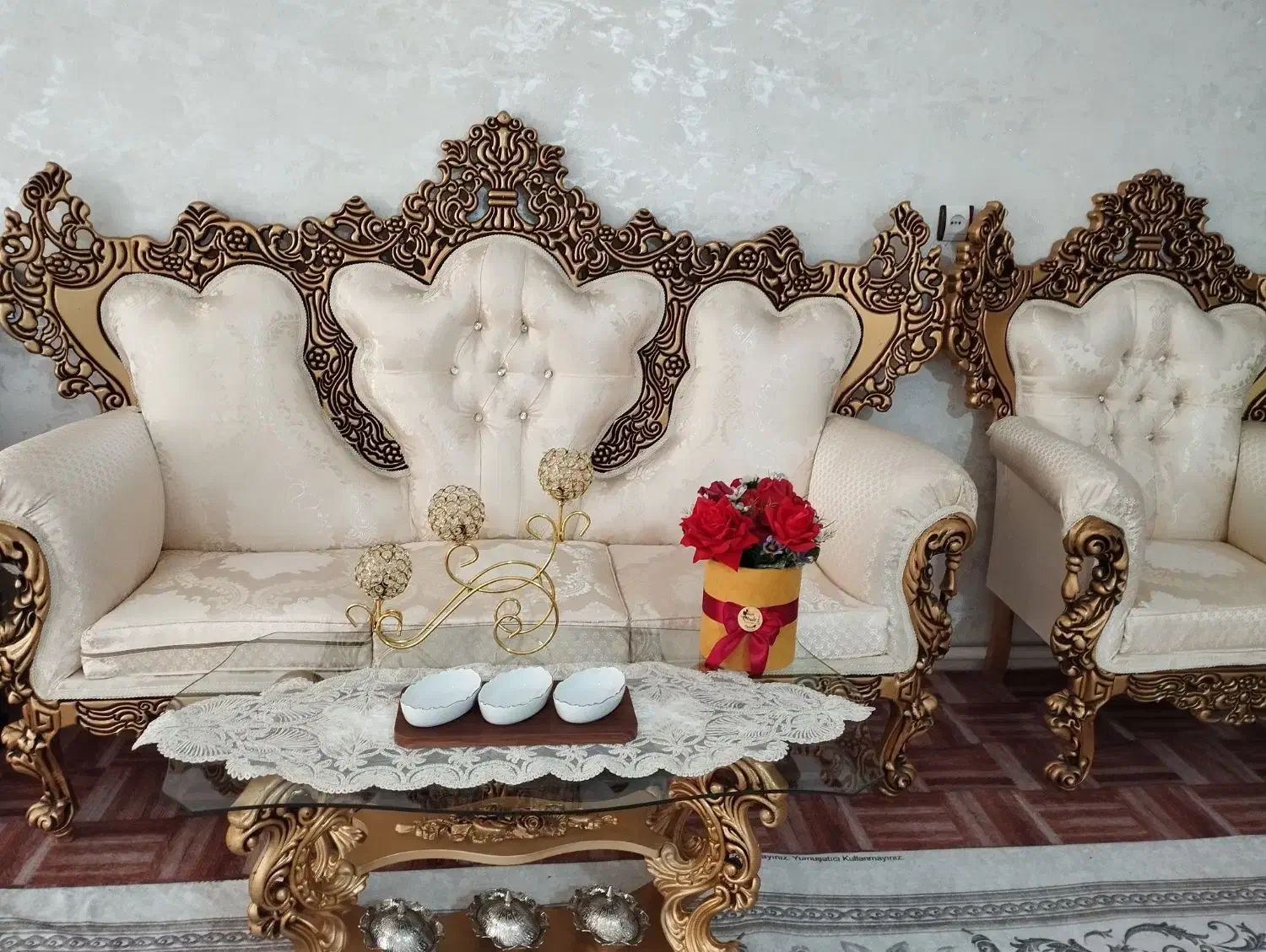 مبل سلطنتی|مبلمان خانگی و میز عسلی|سلماس, |دیوار