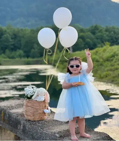 استودیو عکس وتصویربرداری هنرباران|خدمات پذیرایی، مراسم|رشت, منظریه|دیوار