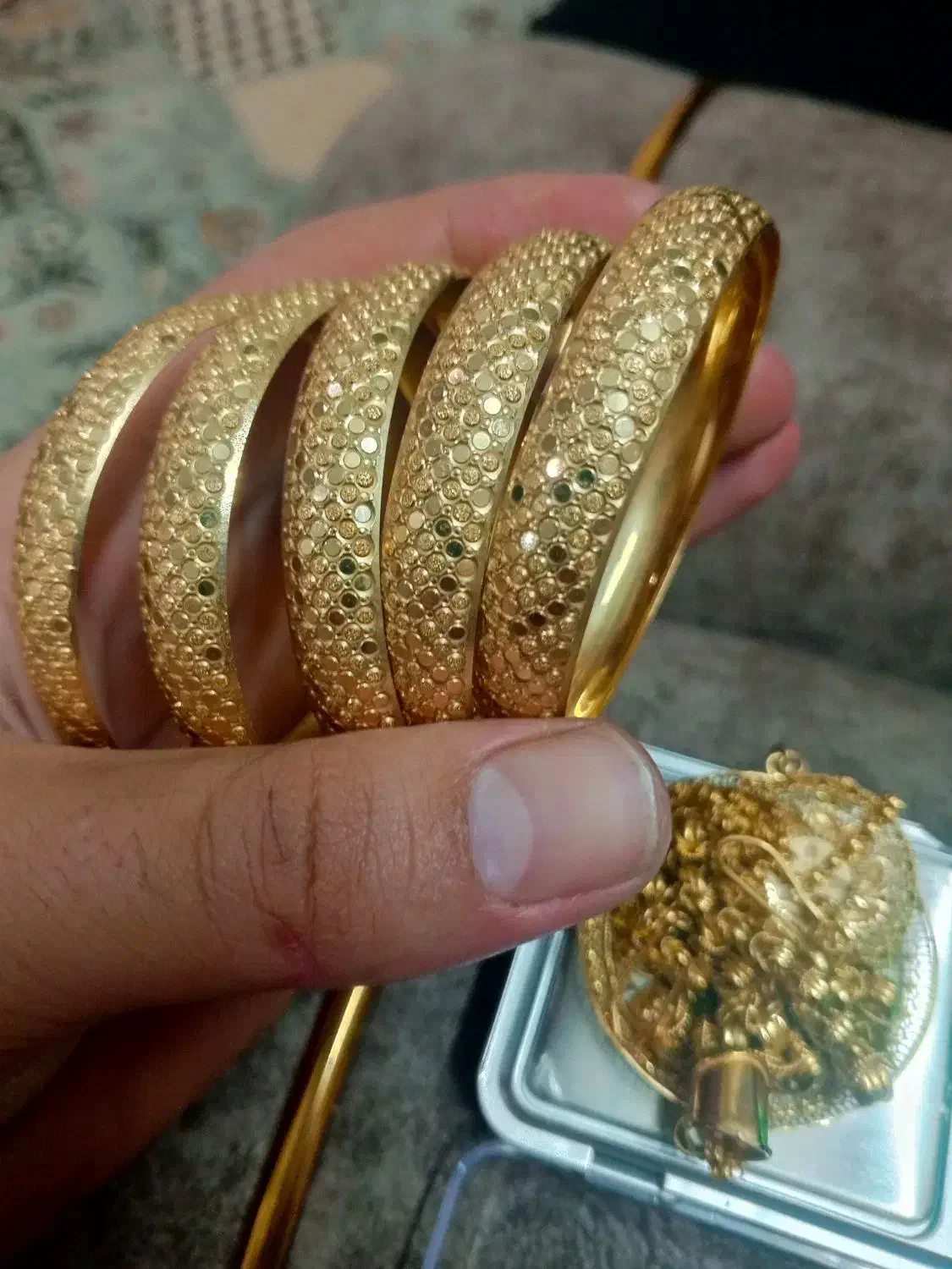 طلا درحد نو|جواهرات|یزد, |دیوار