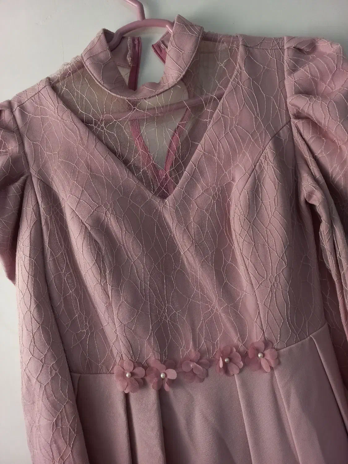 لباس مجلسی|لباس|رشت, توشیبا|دیوار