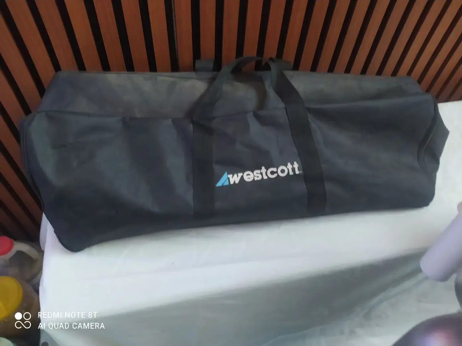 پروژکتور نور ثابت به همراه پرده سبز|دوربین عکاسی و فیلمبرداری|محمدیه-قزوین, |دیوار