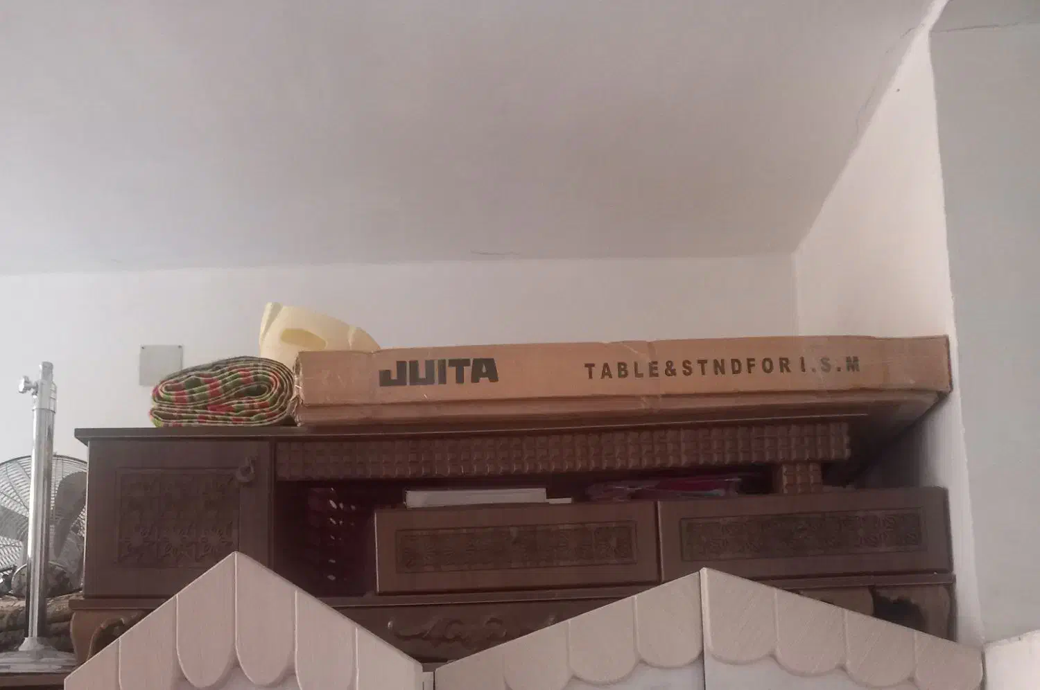 تخت خواب دونفره.بوفه.زیر تلویزیونی|تخت و سرویس خواب|شیراز, شریفآباد|دیوار