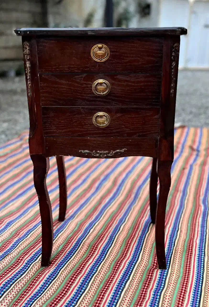 در حد نو|میز تلفن|آمل, |دیوار