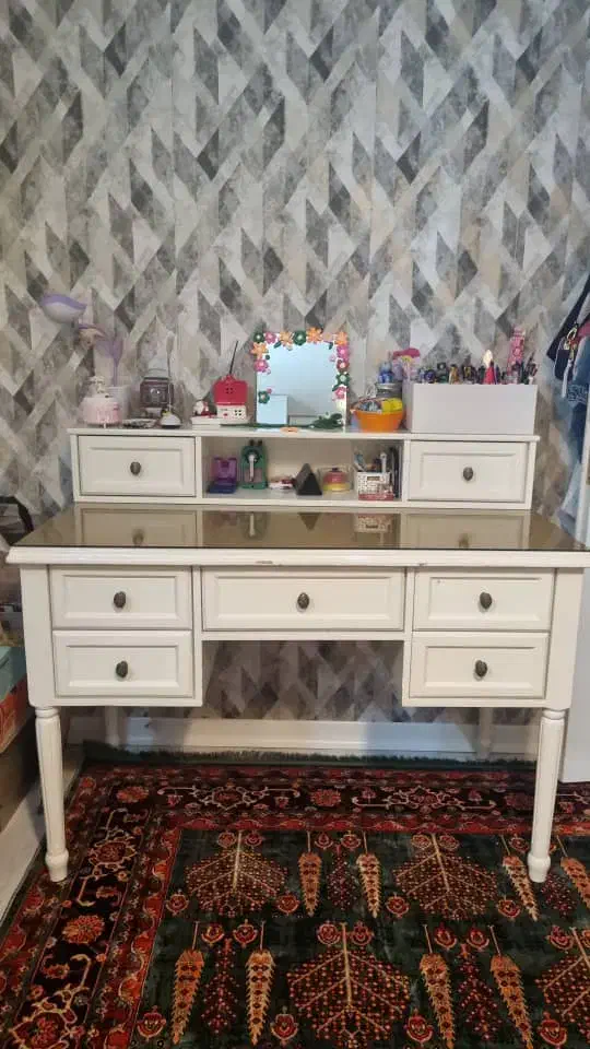 تخت و میز تحریر و میز آرایش|تخت و سرویس خواب|اصفهان, فیض|دیوار