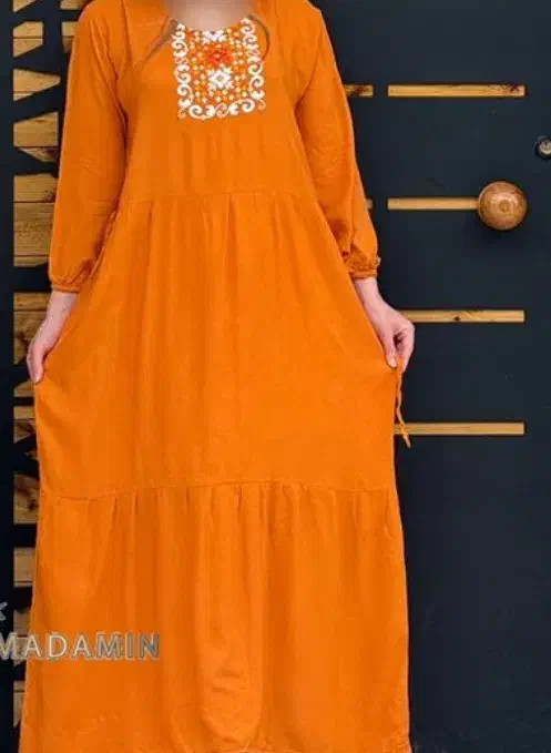 لباس زنانه|لباس|گلبهار, شهر جدید گلبهار|دیوار