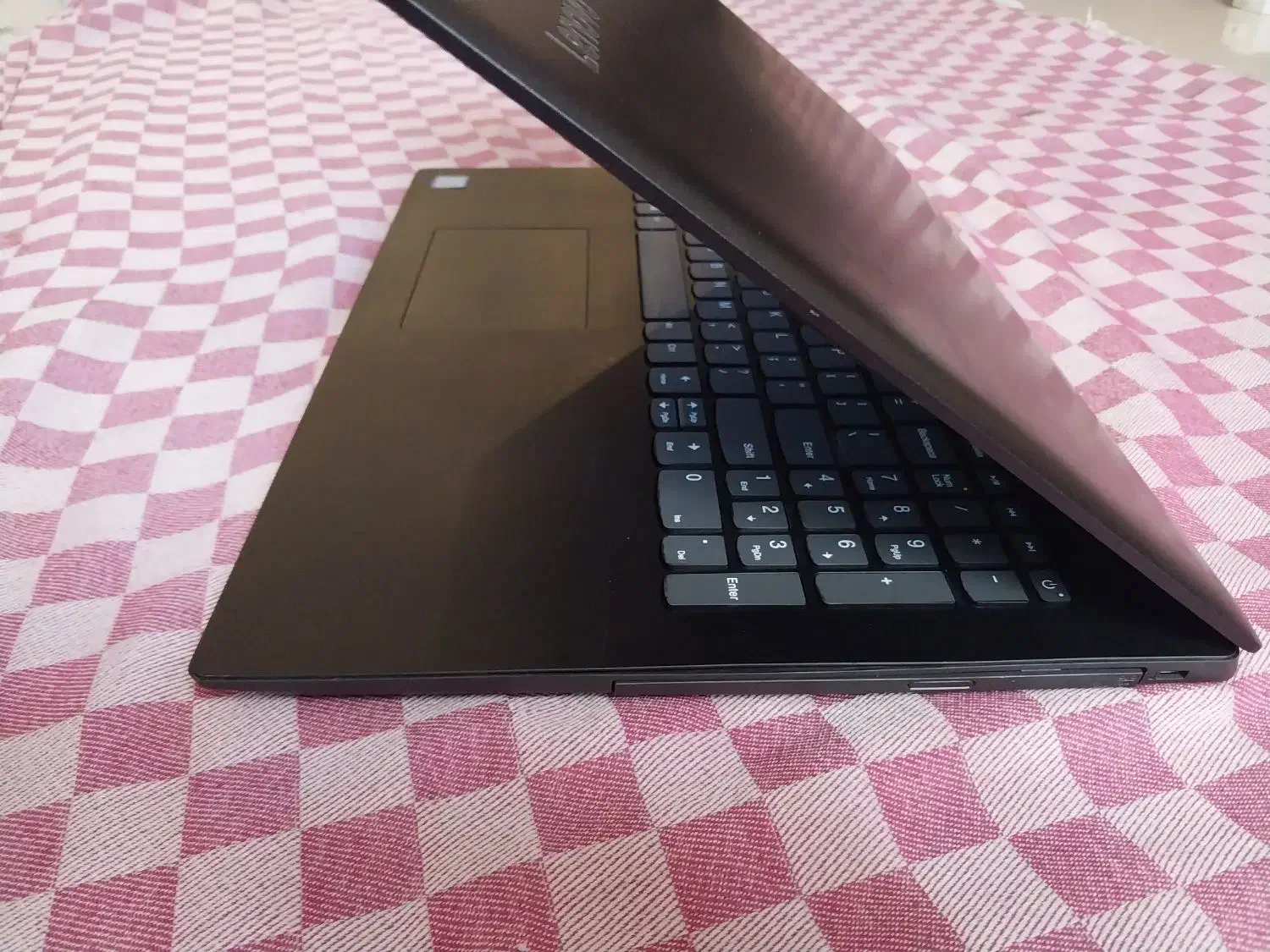 لنوو نسلi3-8 رم4 ddr4هاردssd128 گرافیک 2 اینتل|رایانه همراه|شیراز, رحمت‌آباد|دیوار