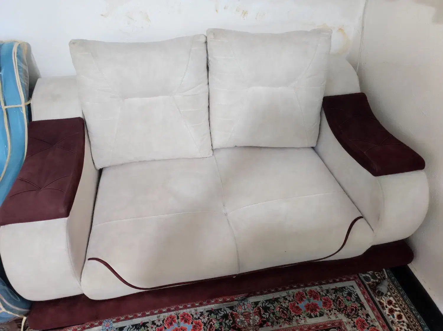 دو مبل اسپرت کاملا سالم|مبلمان خانگی و میز عسلی|شاهین‌شهر, کوی مهدیه|دیوار