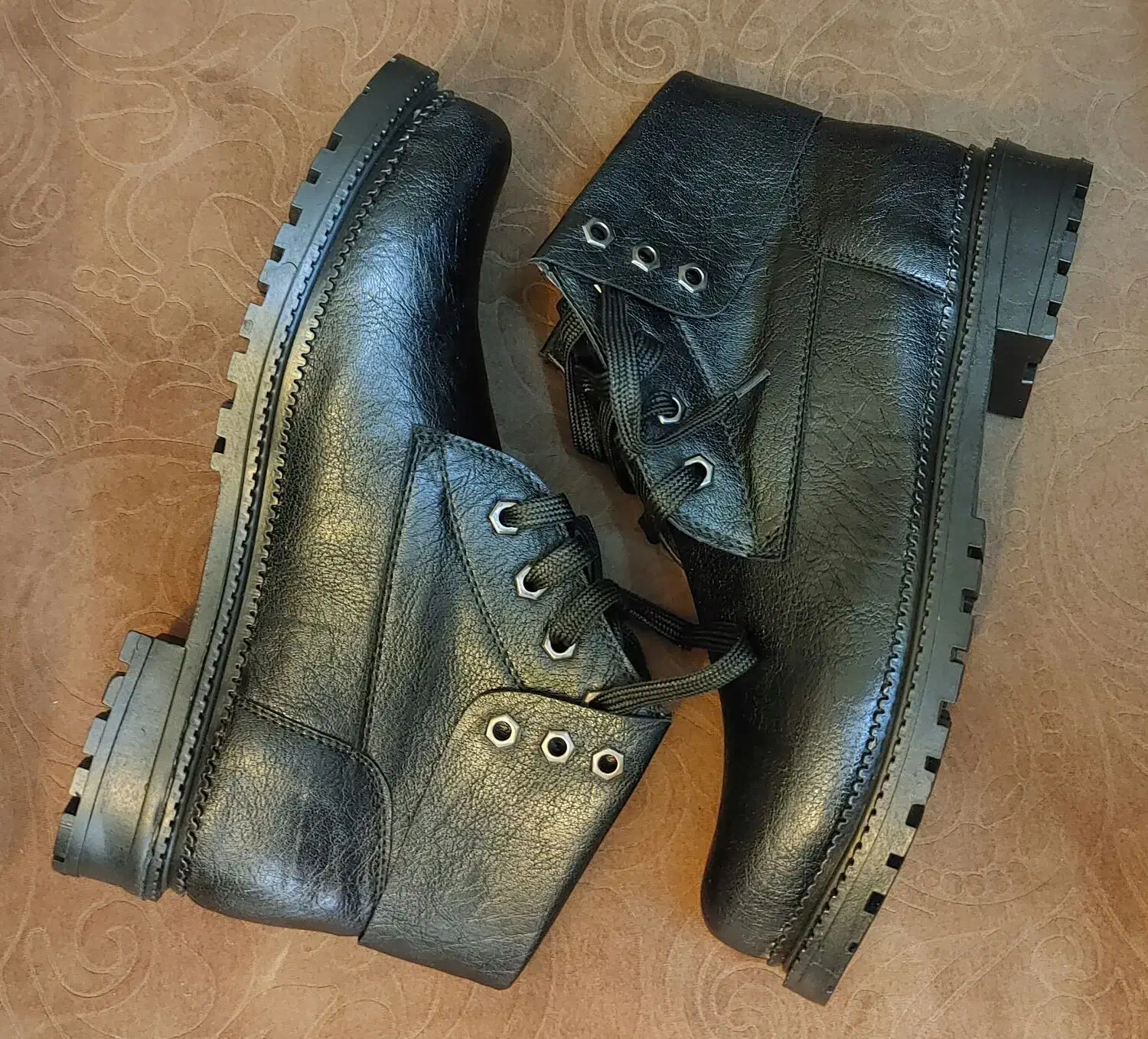 نیم بوت زنانه سایز 40|کیف، کفش، کمربند|تهران, جوادیه|دیوار