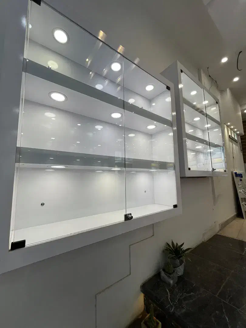 فروش دکوراسیون فروشگاهی ام دی اف دوبل نور پردازی|فروشگاه و مغازه|همدان, |دیوار