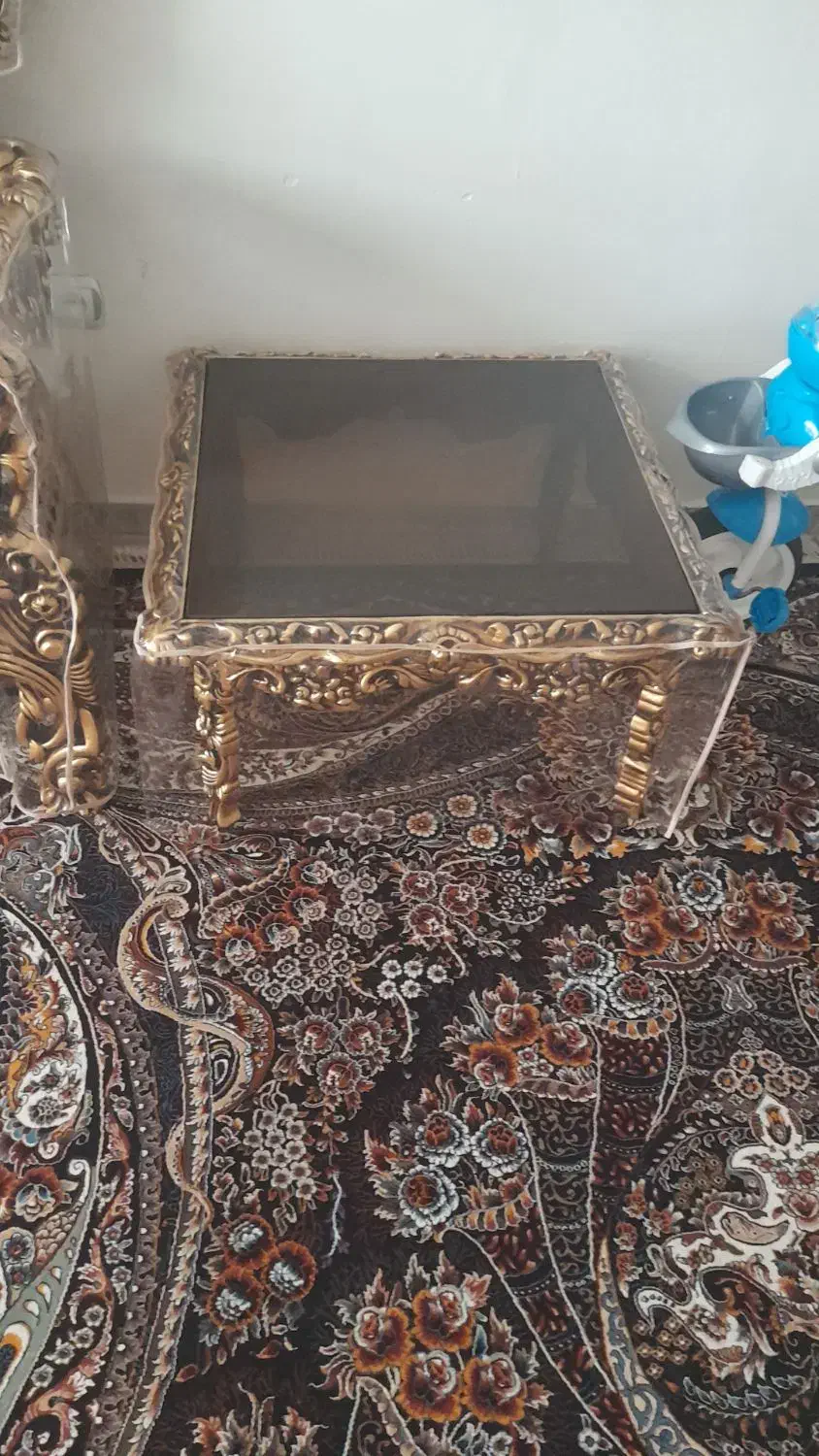 مبل سلطنتی|مبلمان خانگی و میز عسلی|بومهن, |دیوار