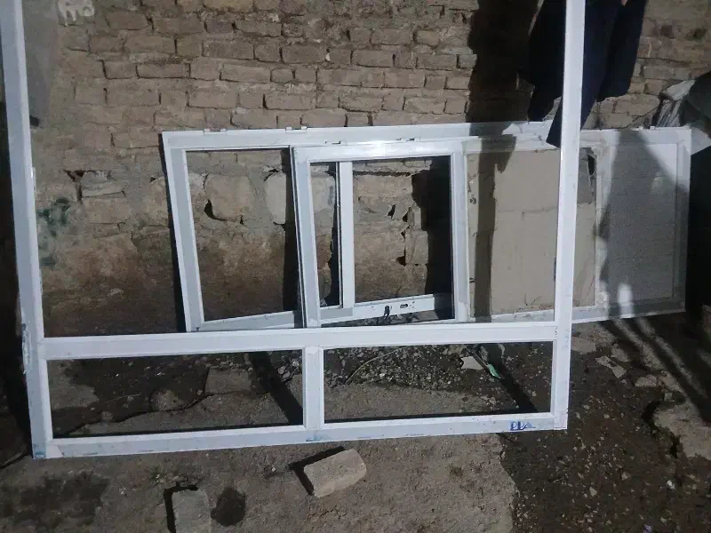 در آلومنیوم درحد نو. قیمت ۱۰میلیون تومان|مصالح و تجهیزات ساختمان|ماهیدشت, |دیوار