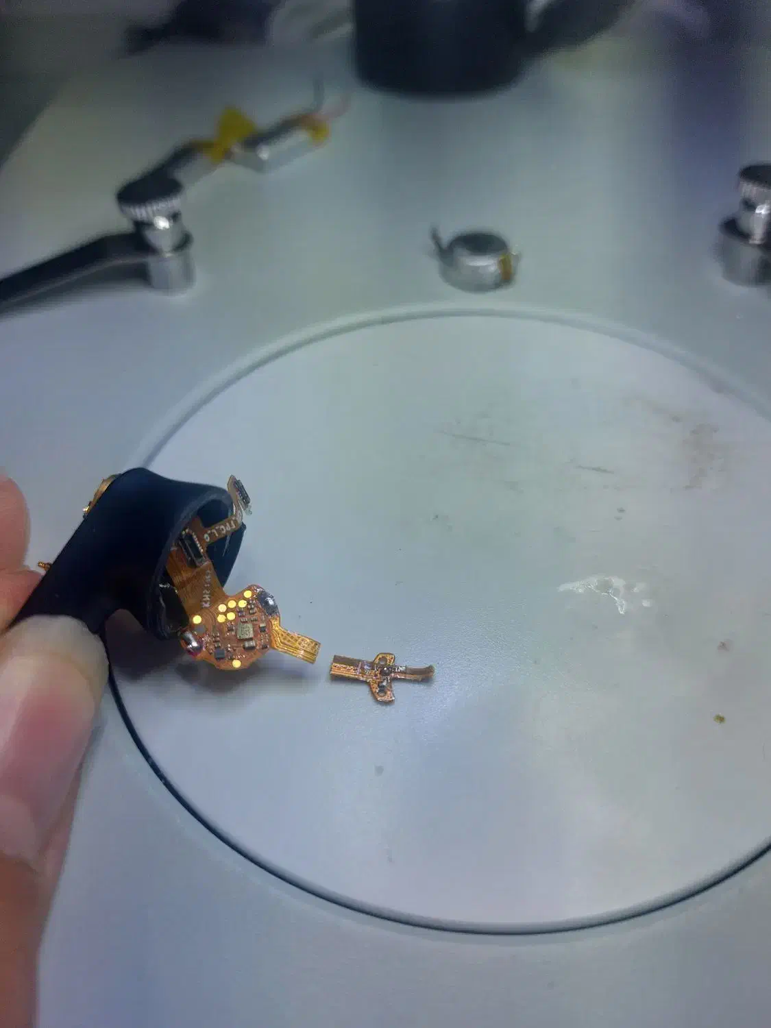 تعمیرات موبایل ایرپاد ساعت هوشمند هدفون  اسپیکر|خدمات رایانه‌ای و موبایل|مشهد, چهنو|دیوار