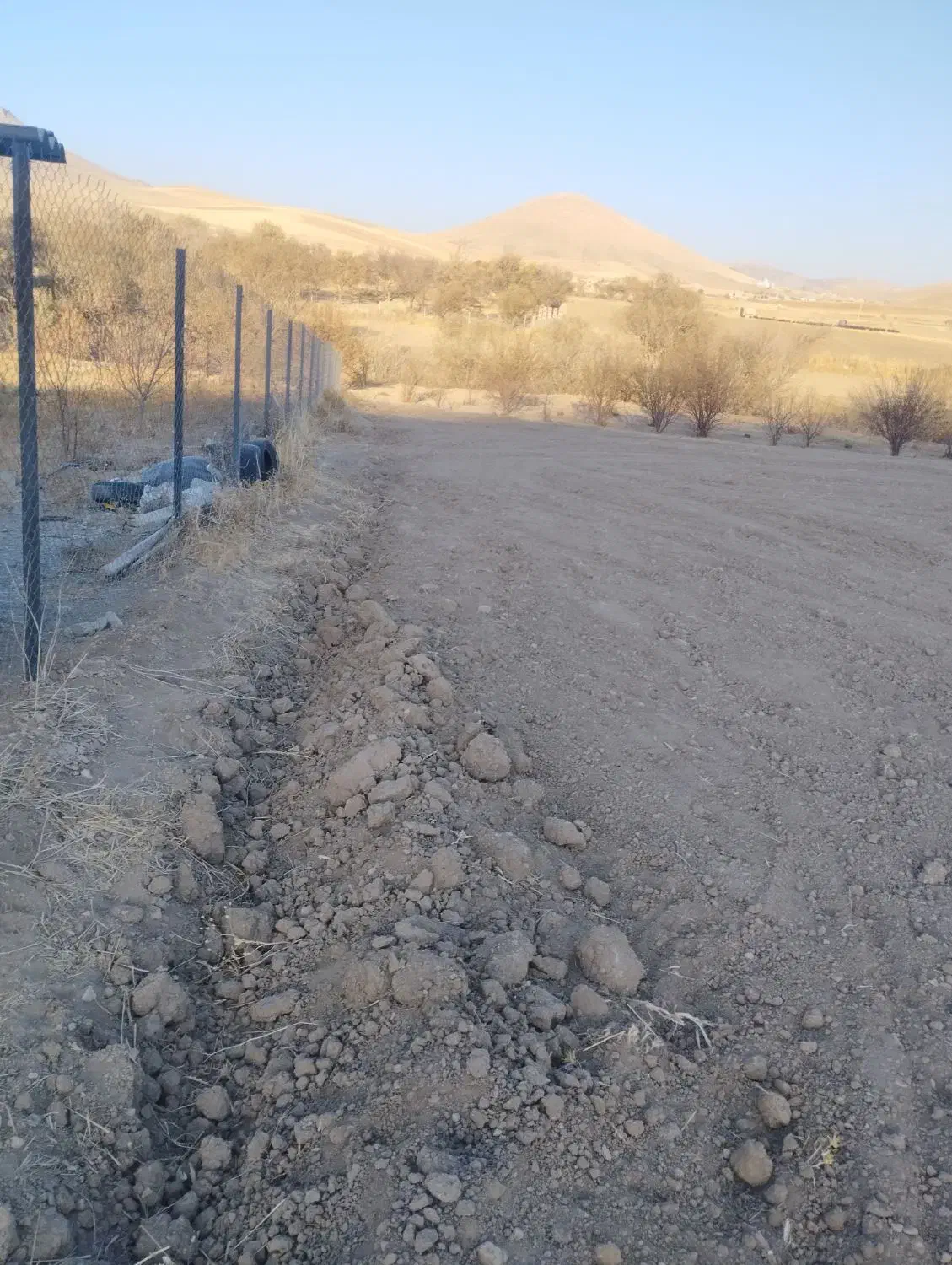 زمین خانه باغ سندثبتی یک طرف فنس|فروش زمین و ملک کلنگی|بوکان, |دیوار
