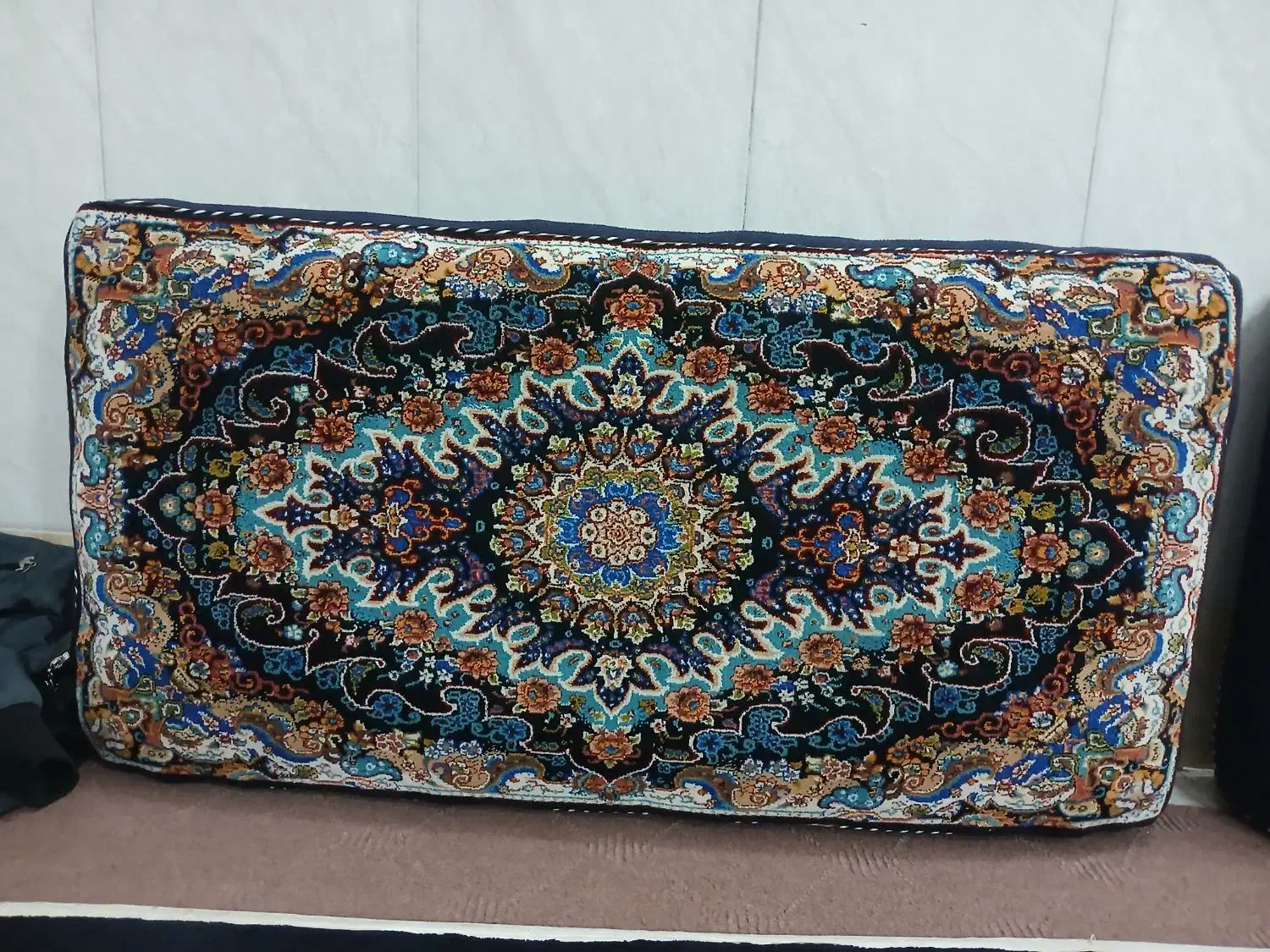 پشتی|پشتی|قم, علی آباد سعدگان|دیوار