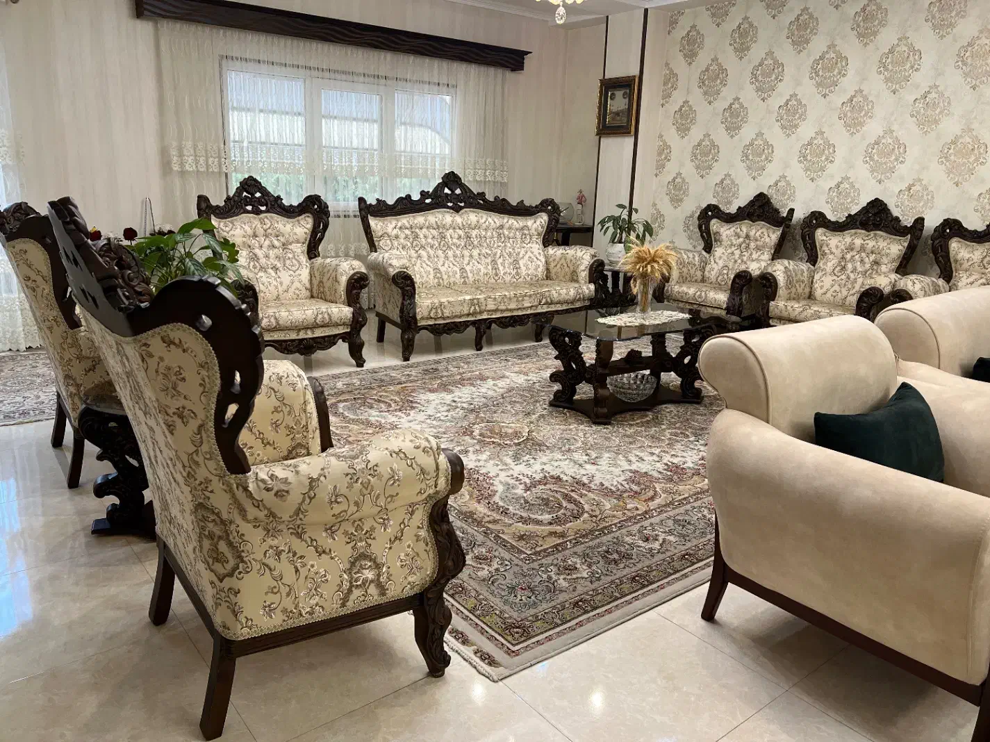 مبل سلطنتی|مبلمان خانگی و میز عسلی|گرگان, |دیوار