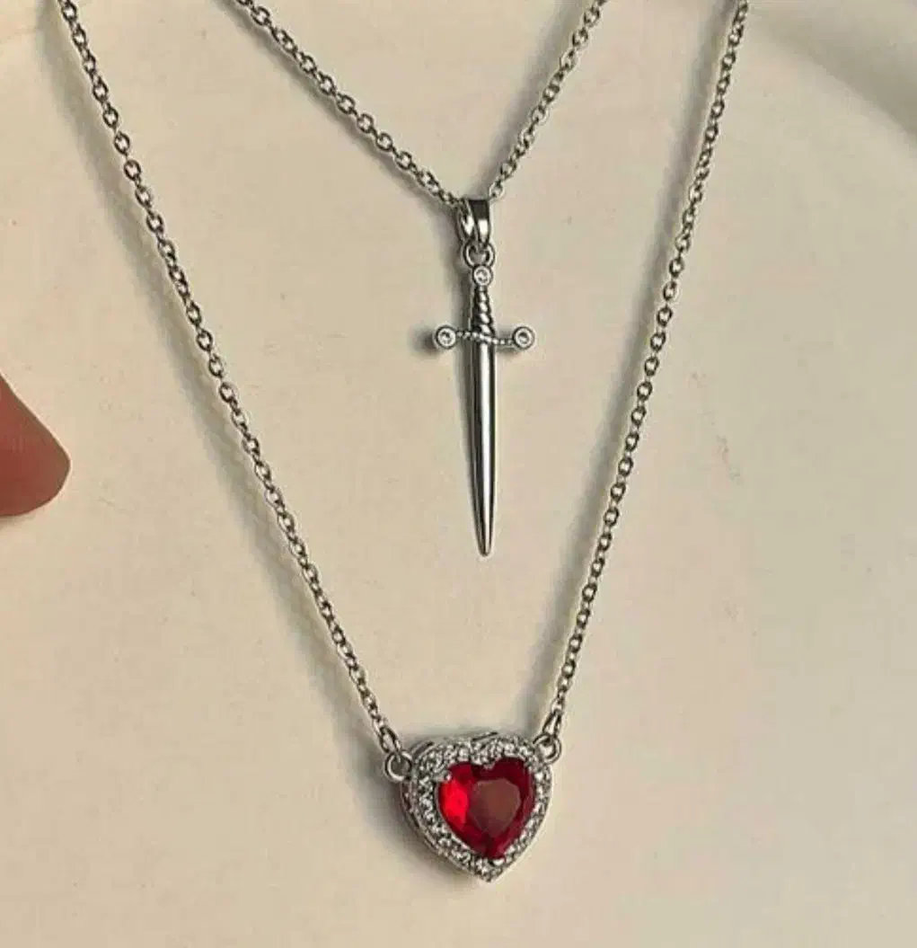 گردنبند قلب و شمشیر|بدلیجات|مشهد, یاس|دیوار