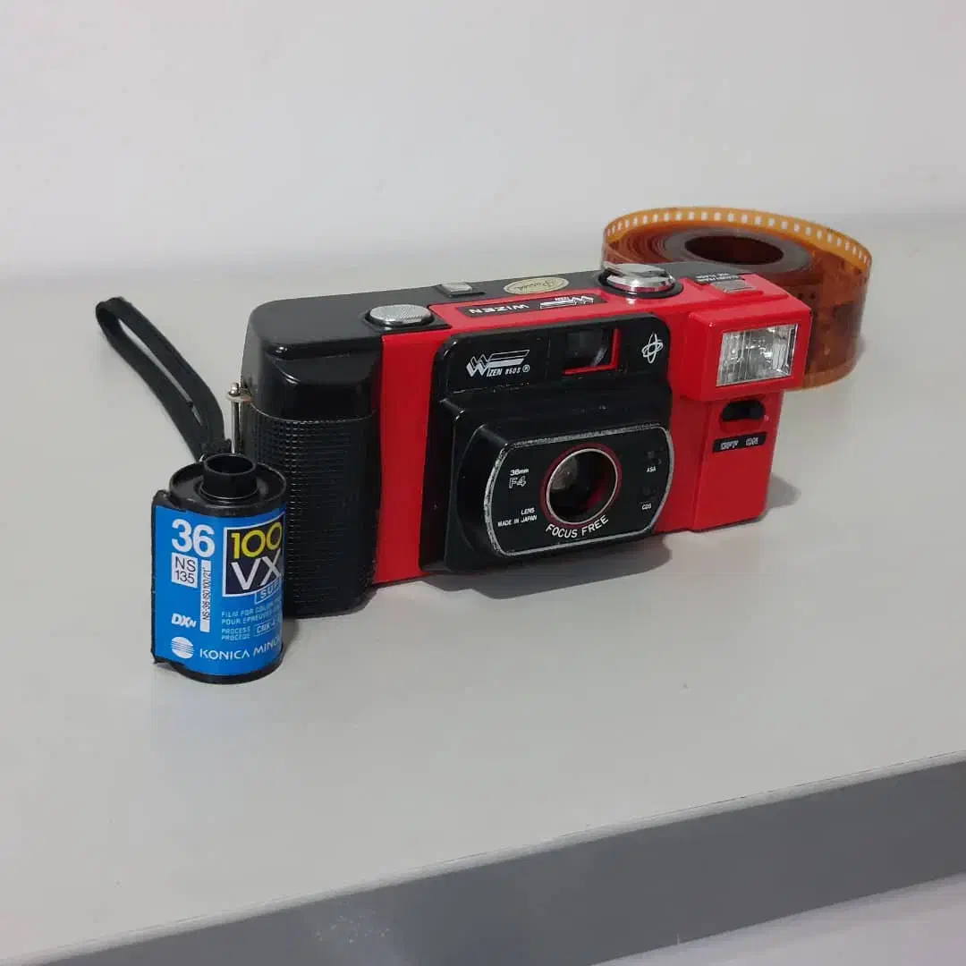 دوربین قدیمی ویزن|دوربین عکاسی و فیلم‌برداری|گرمدره, |دیوار