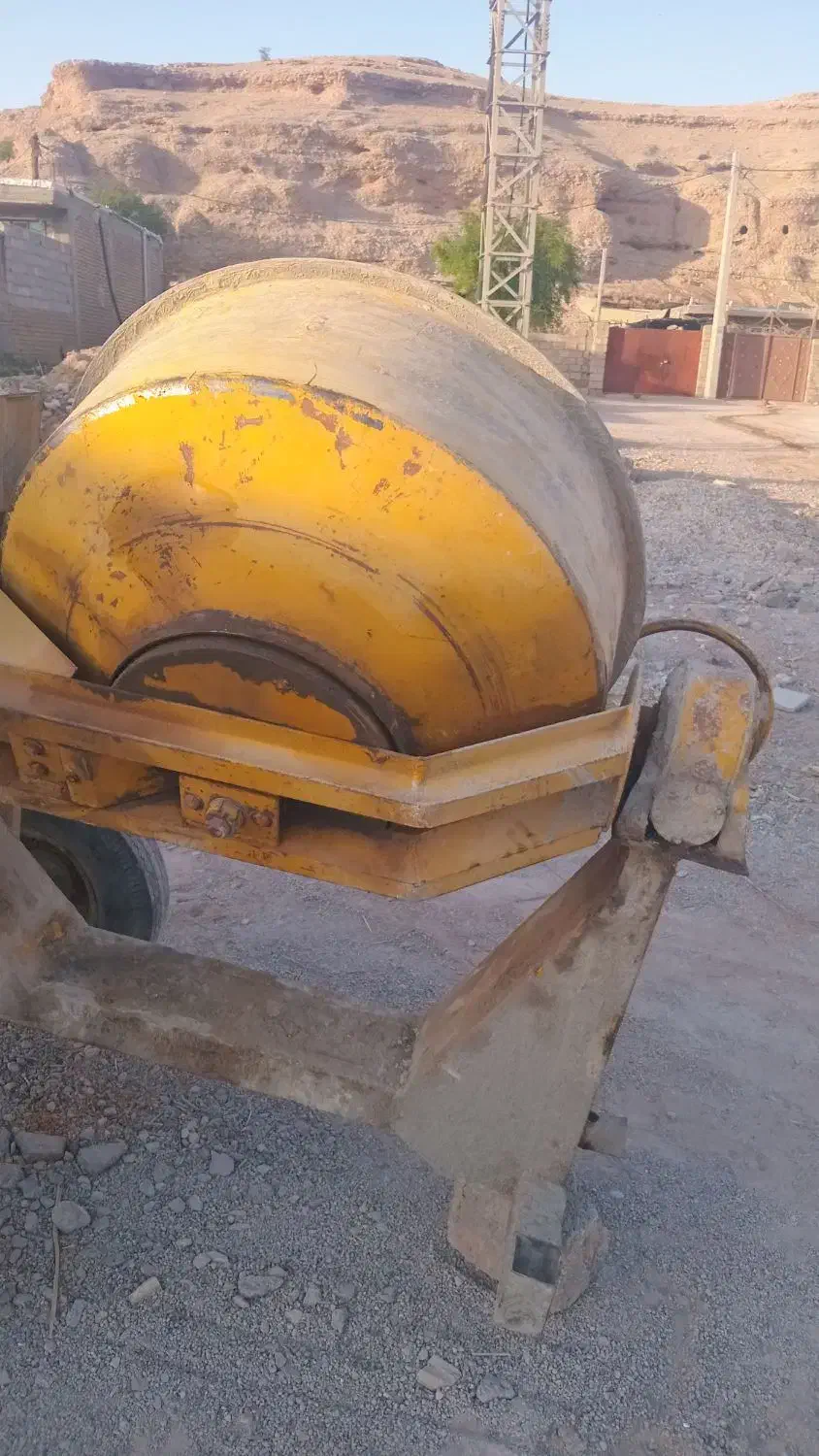 میکسر بتونیر بتن لر دنده کمر وزیر هیدرولیک|مصالح و تجهیزات ساختمان|کوهدشت, |دیوار