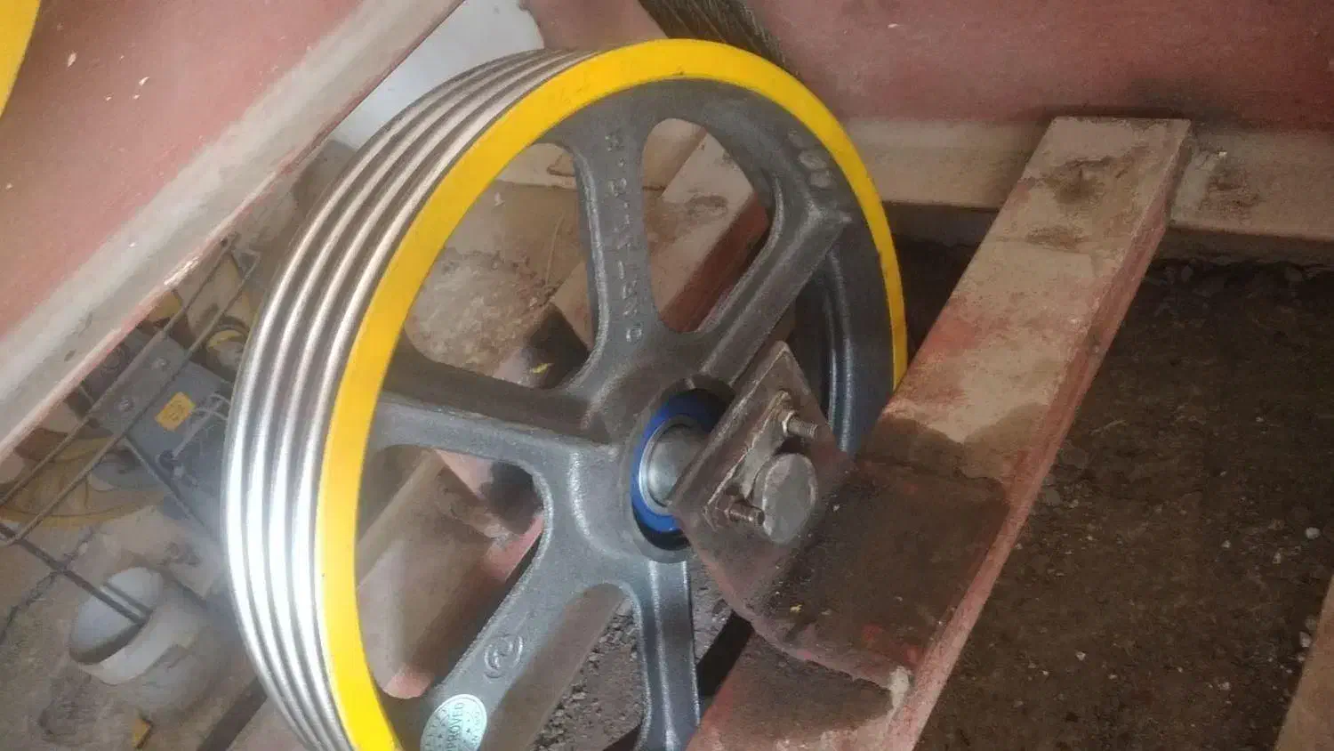 خدمات سرویس و نگهداری آسانسور|خدمات پیشه و مهارت|سهند, |دیوار