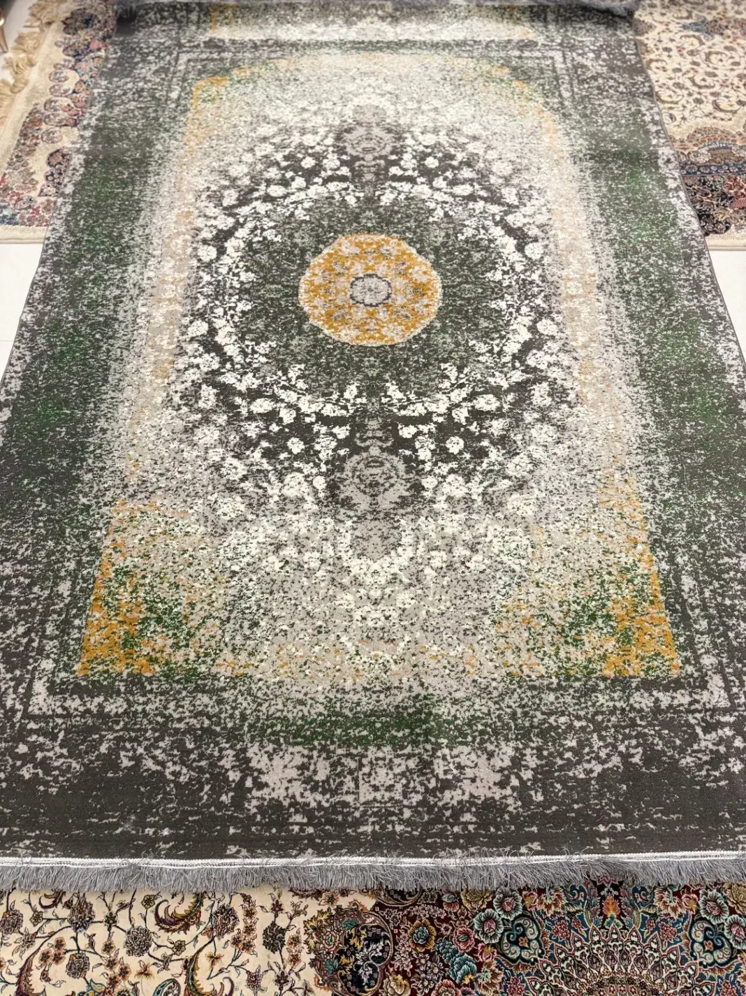 فروش فرش نو یا معاوضه|فرش|آمل, |دیوار