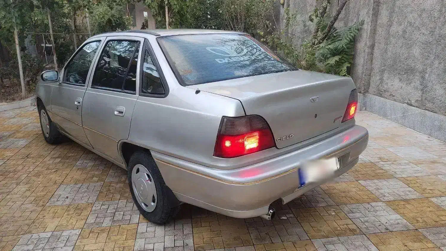 دوو سیلونقره ای استثنایی تمیز با لوازم مدل ۸۲|خودرو سواری و وانت|چناران, |دیوار