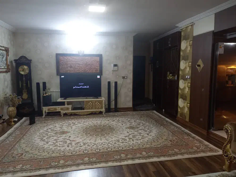 فرش ۱۲ متری ۷۰۰ شانه|فرش|همدان, |دیوار