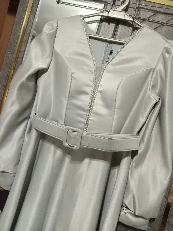 لباس مجلسی|لباس|مشهد, شهید علی محمدی|دیوار